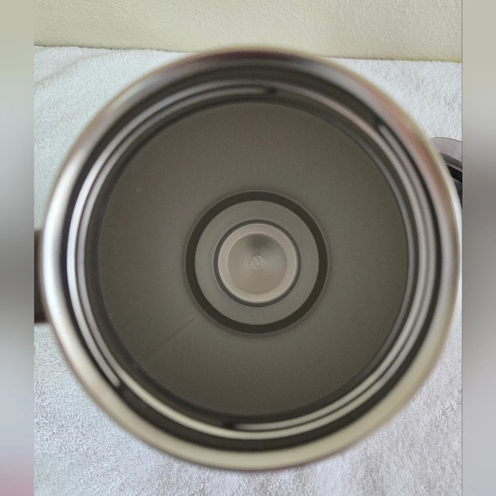 Stanley The Quencher Fluted Texture Tumbler Brown Silver Trim 30oz - Picture 4 of 5